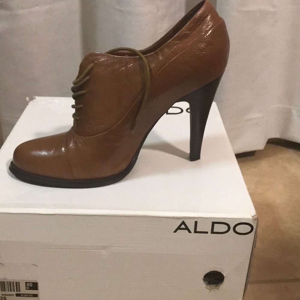 High heel booty - camel color leather